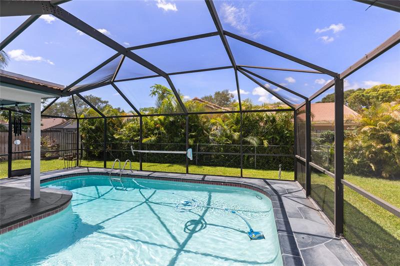 Image 5 of 65 For 9910 53rd Ct