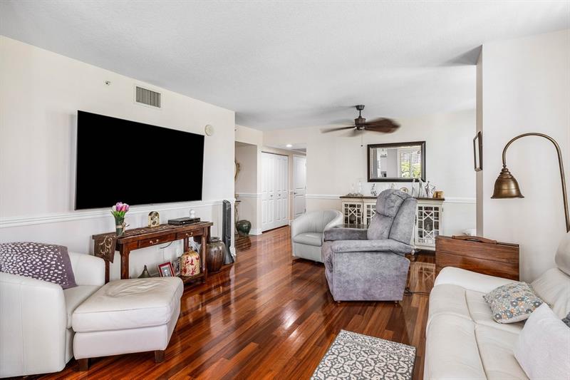 Image 14 of 62 For 610 Las Olas Blvd  517