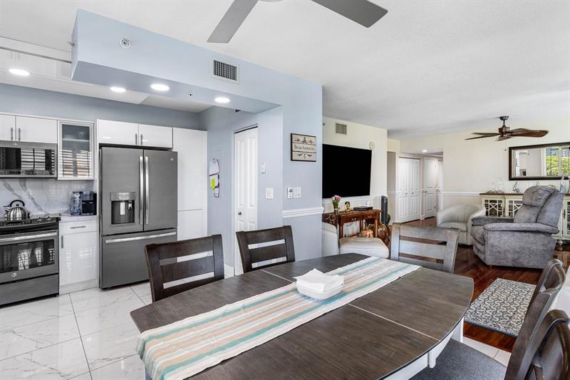 Image 18 of 62 For 610 Las Olas Blvd  517