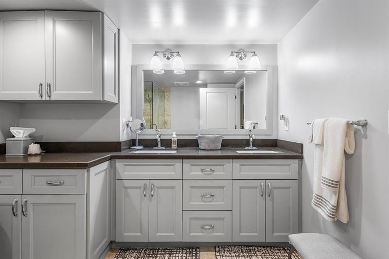 Image 24 of 62 For 610 Las Olas Blvd  517
