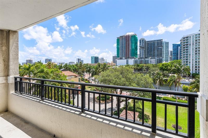 Image 34 of 62 For 610 Las Olas Blvd  517