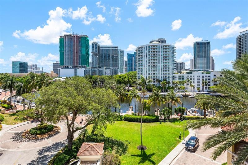 Image 36 of 62 For 610 Las Olas Blvd  517