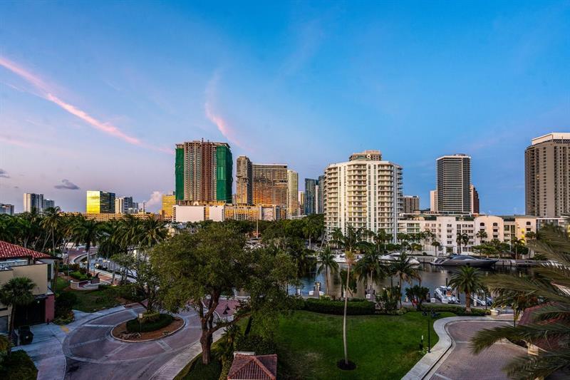 Image 42 of 62 For 610 Las Olas Blvd  517