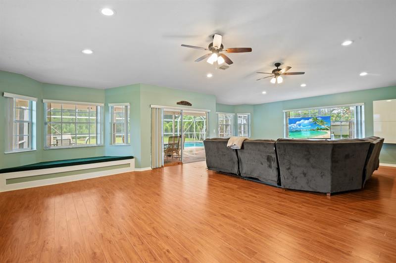 Image 16 of 35 For 5191 188th Ave