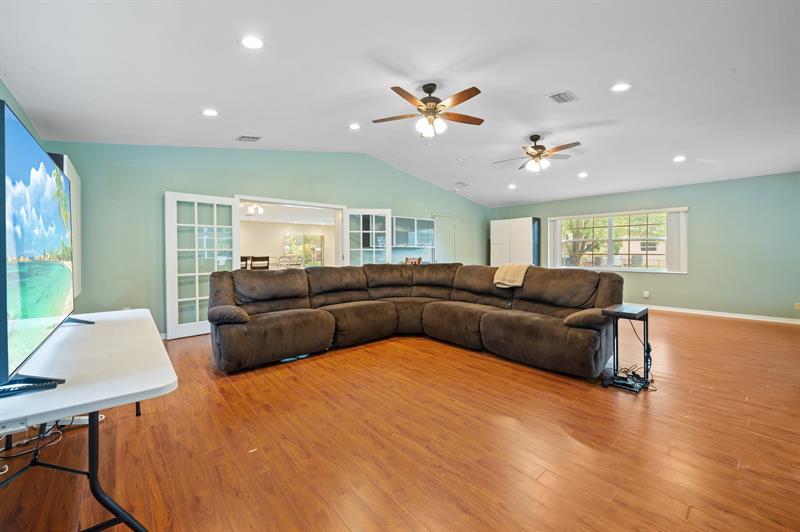 Image 18 of 35 For 5191 188th Ave