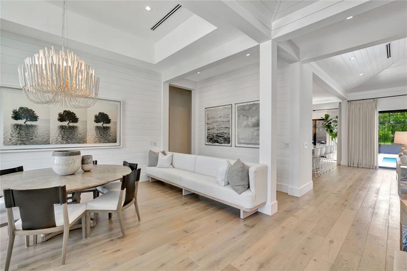 Image 11 of 70 For 109 9th St  