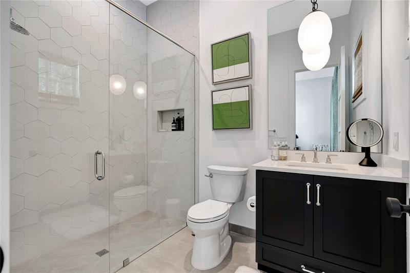 Image 22 of 70 For 109 9th St  