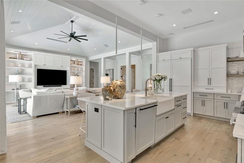 Image 40 of 70 For 109 9th St  