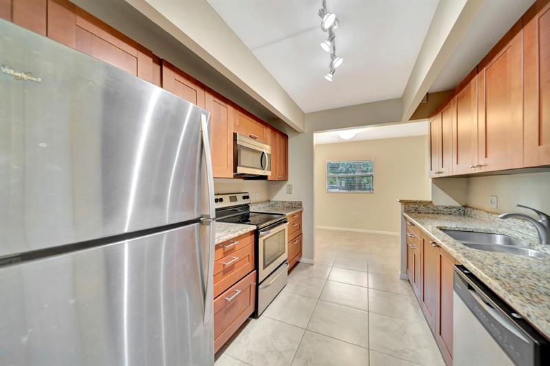 Image 26 of 54 For 601 142nd Ave  115q