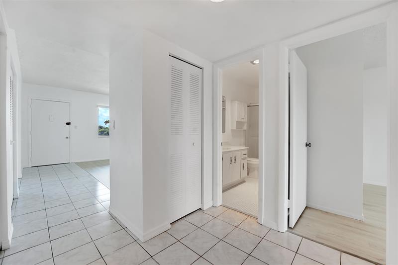 Image 20 of 28 For 6289 Lear Dr  403