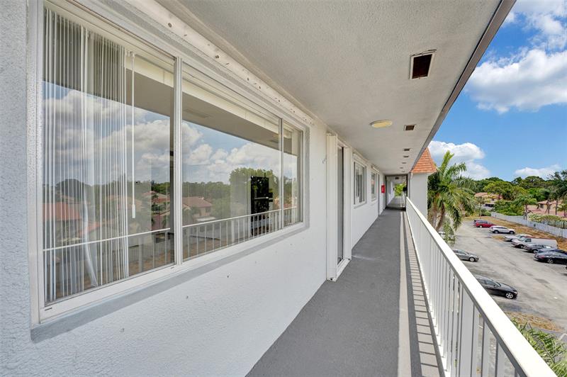 Image 25 of 28 For 6289 Lear Dr  403