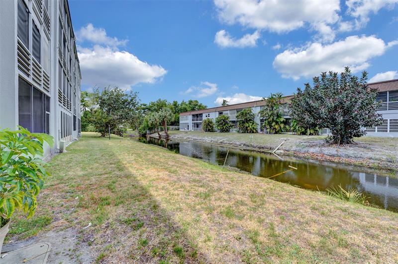 Image 26 of 28 For 6289 Lear Dr  403