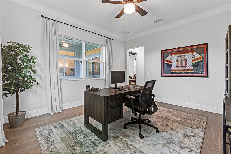 Image 29 of 51 For 9682 Captiva Cir