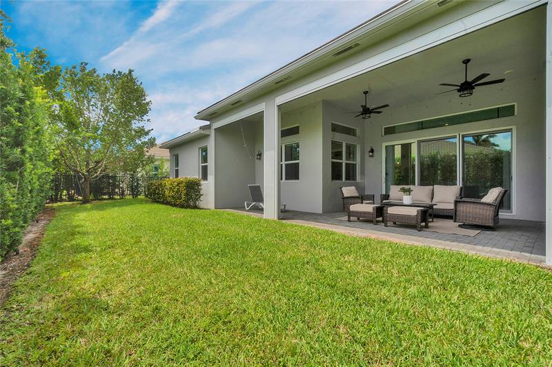 Image 35 of 51 For 9682 Captiva Cir