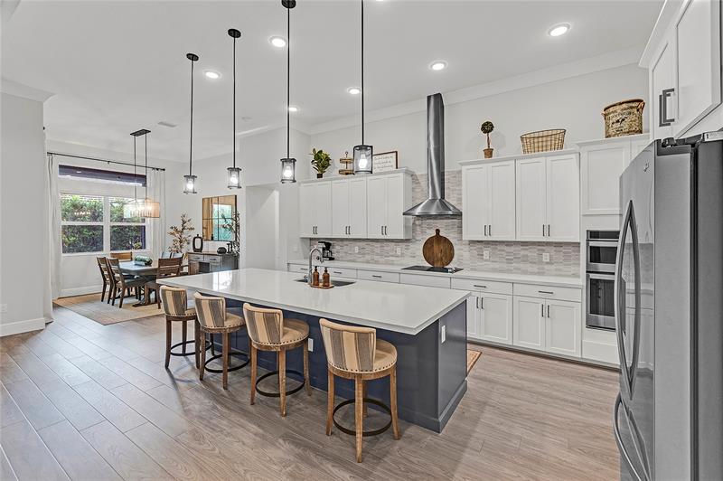 Image 6 of 51 For 9682 Captiva Cir