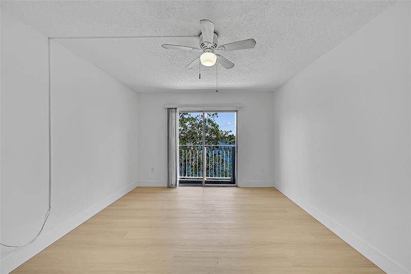 Image 14 of 22 For 4122 61st Ave  8