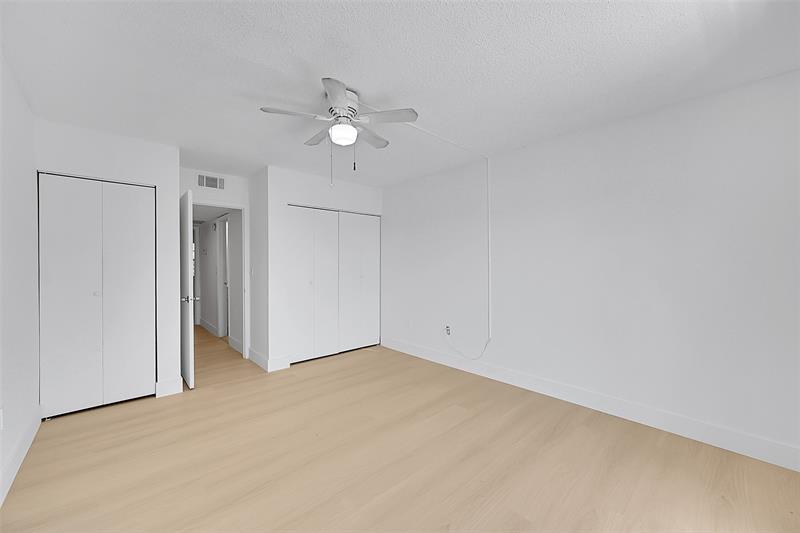 Image 16 of 22 For 4122 61st Ave  8