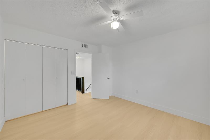 Image 17 of 22 For 4122 61st Ave  8