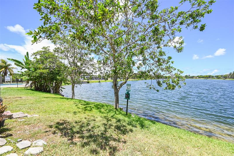 Image 3 of 22 For 4122 61st Ave  8