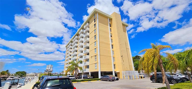Details for 2000 135th Street  605, North Miami, FL 33181