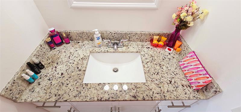 Image 14 of 36 For 2000 135th Street  605