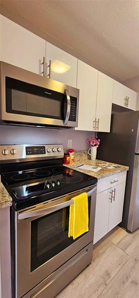 Image 7 of 36 For 2000 135th Street  605