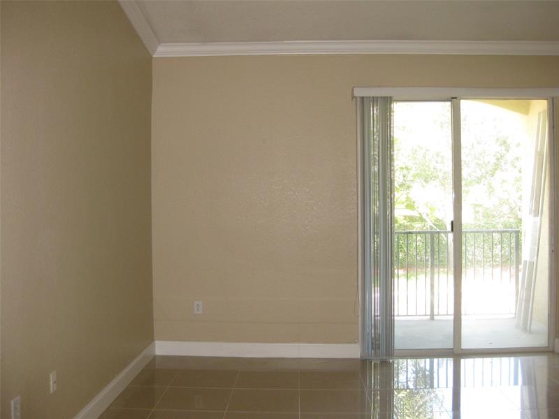 Image 8 of 11 For 15015 Michelangelo Blvd  201