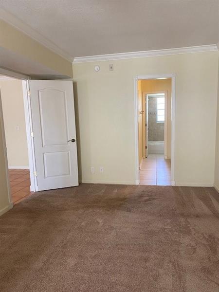 Image 14 of 20 For 2201 9th St  105