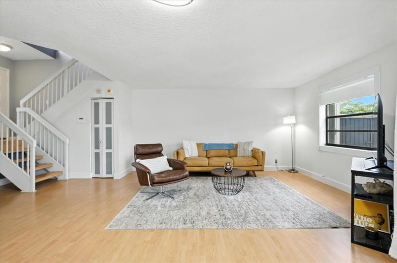 Image 10 of 33 For 511 36th Ave
