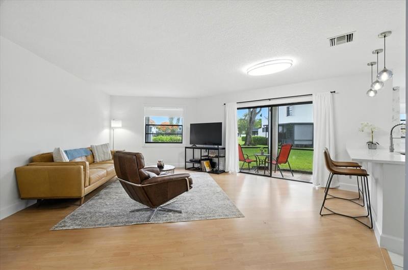 Image 13 of 33 For 511 36th Ave