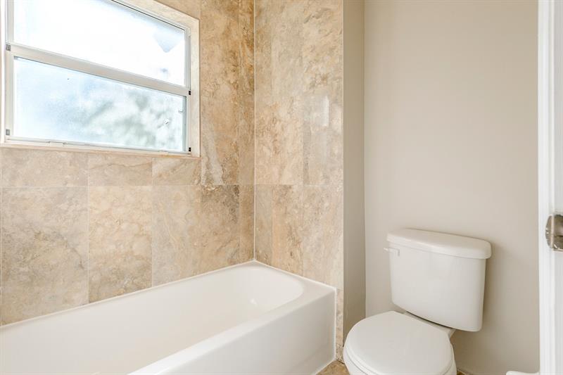 Image 11 of 28 For 1564 31st Ct
