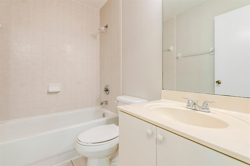 Image 14 of 28 For 1564 31st Ct