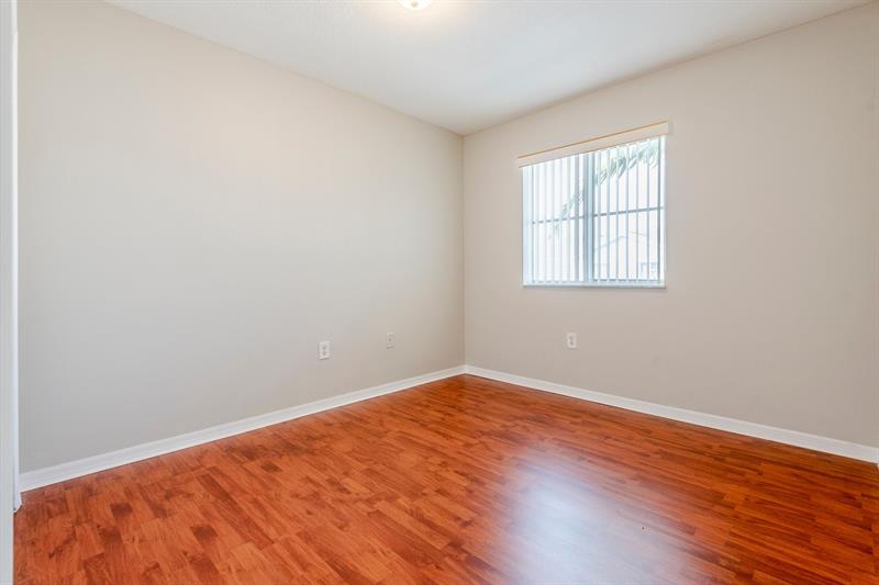 Image 15 of 28 For 1564 31st Ct