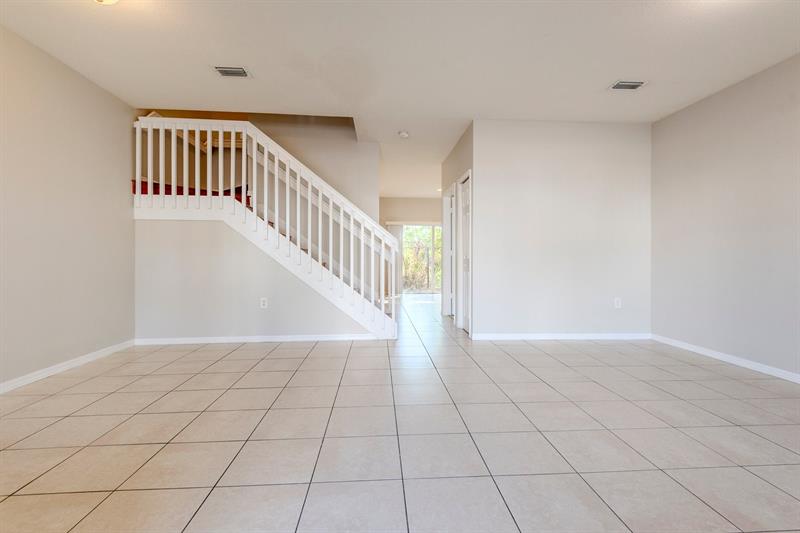Image 19 of 28 For 1564 31st Ct
