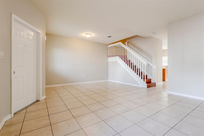 Image 20 of 28 For 1564 31st Ct
