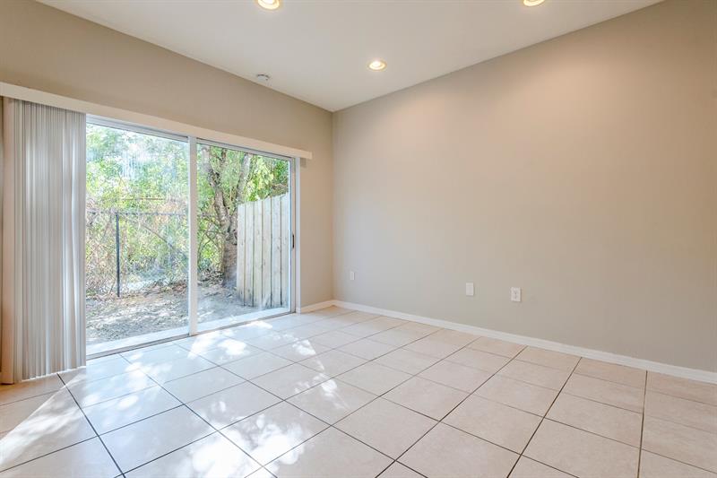 Image 22 of 28 For 1564 31st Ct