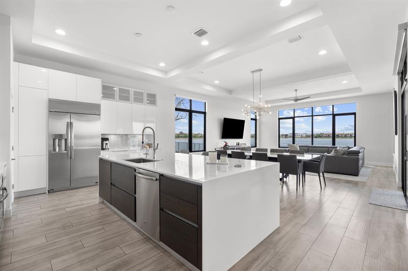 Image 10 of 74 For 8691 Waterview Ter