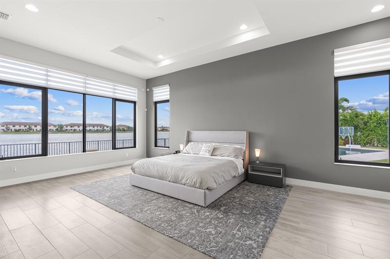 Image 20 of 74 For 8691 Waterview Ter