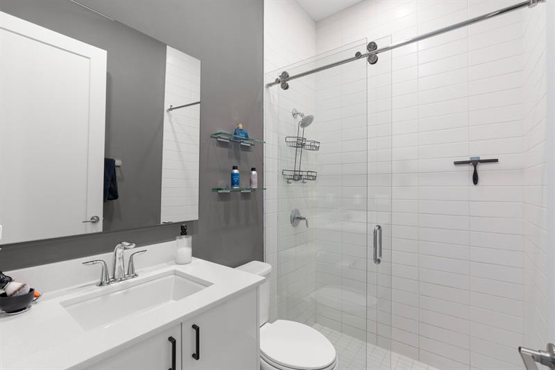 Image 29 of 74 For 8691 Waterview Ter
