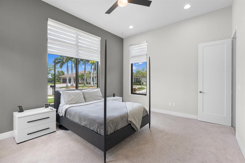 Image 30 of 74 For 8691 Waterview Ter