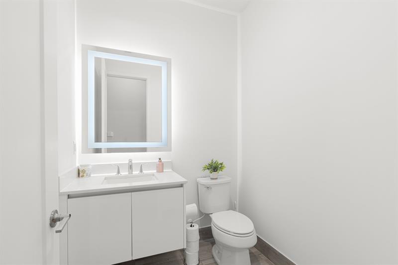 Image 45 of 74 For 8691 Waterview Ter
