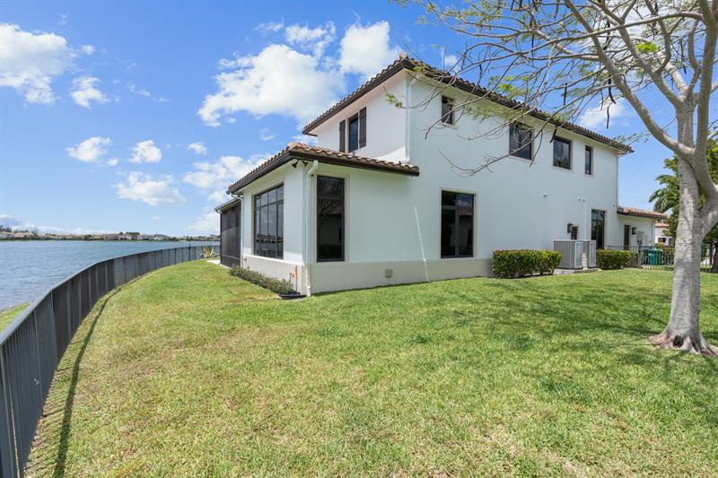 Image 58 of 74 For 8691 Waterview Ter