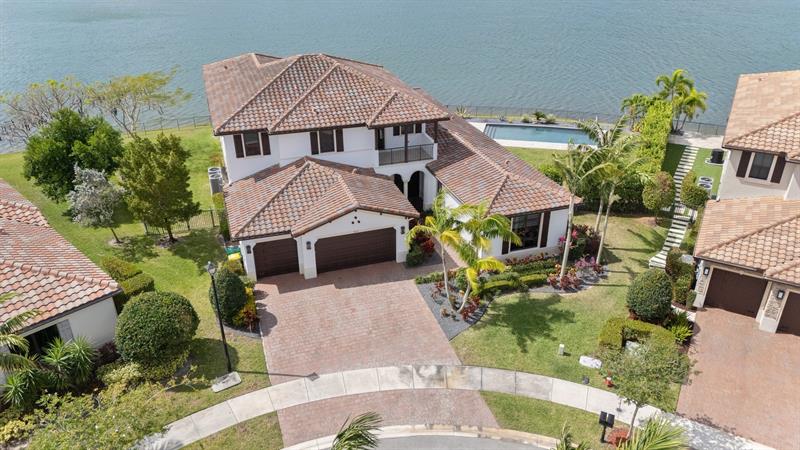Image 59 of 74 For 8691 Waterview Ter