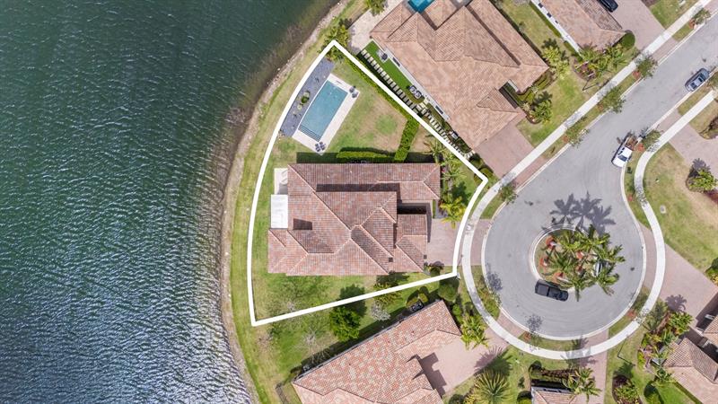 Image 62 of 74 For 8691 Waterview Ter