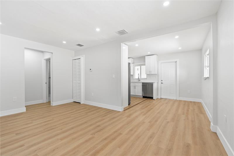 Image 5 of 17 For 1946 Rodman St