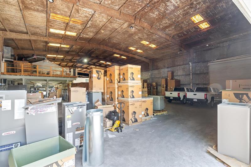 Image 15 of 22 For 120 Southridge Rd