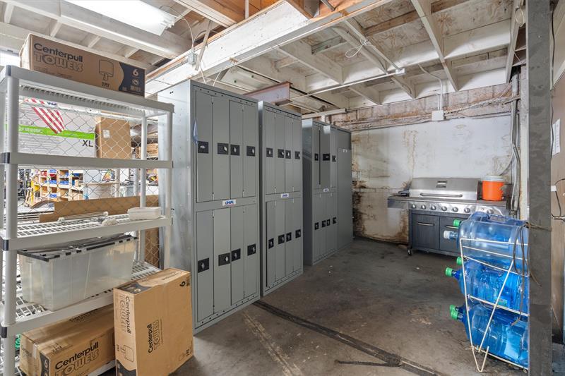 Image 16 of 22 For 120 Southridge Rd