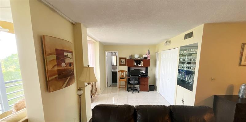 Image 18 of 55 For 6461 2nd Ave  5090