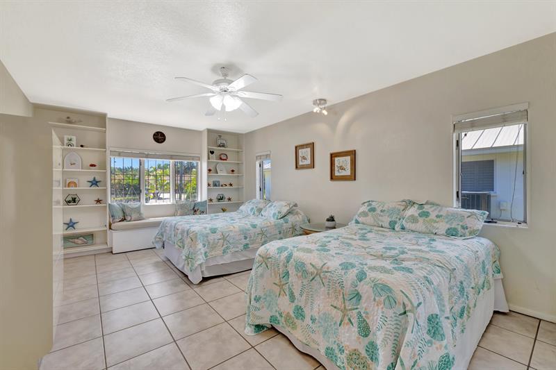 Image 22 of 41 For 1701 Bayshore Dr