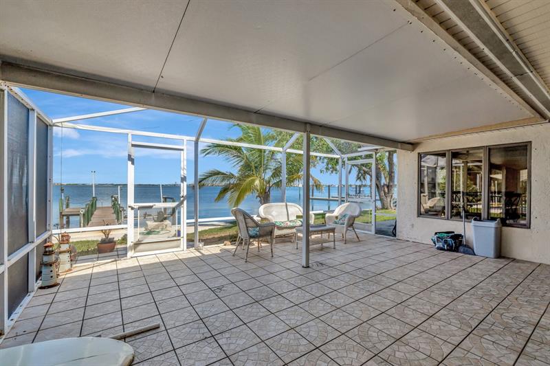 Image 29 of 41 For 1701 Bayshore Dr